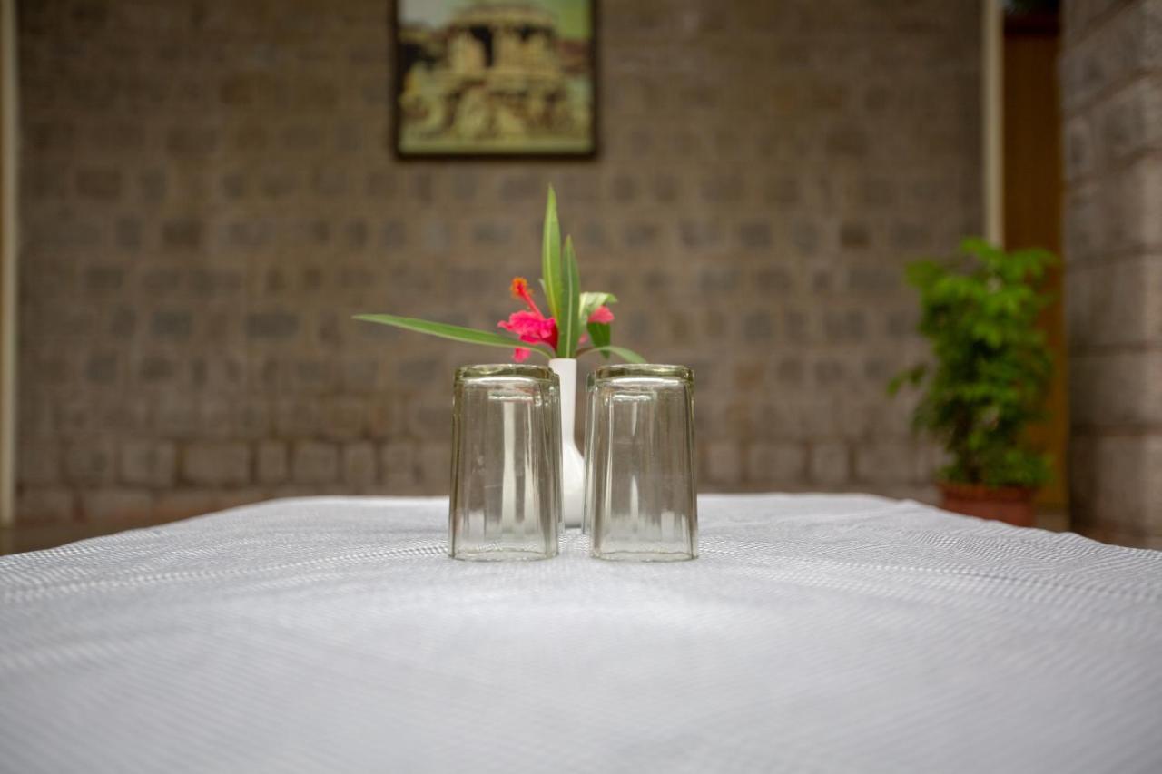 Kstdc Hotel Mayura Bhuvaneshwari Kamalapur Hampi Exteriér fotografie