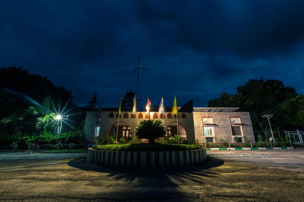 Kstdc Hotel Mayura Bhuvaneshwari Kamalapur Hampi Exteriér fotografie