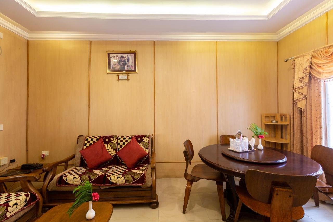 Kstdc Hotel Mayura Bhuvaneshwari Kamalapur Hampi Exteriér fotografie