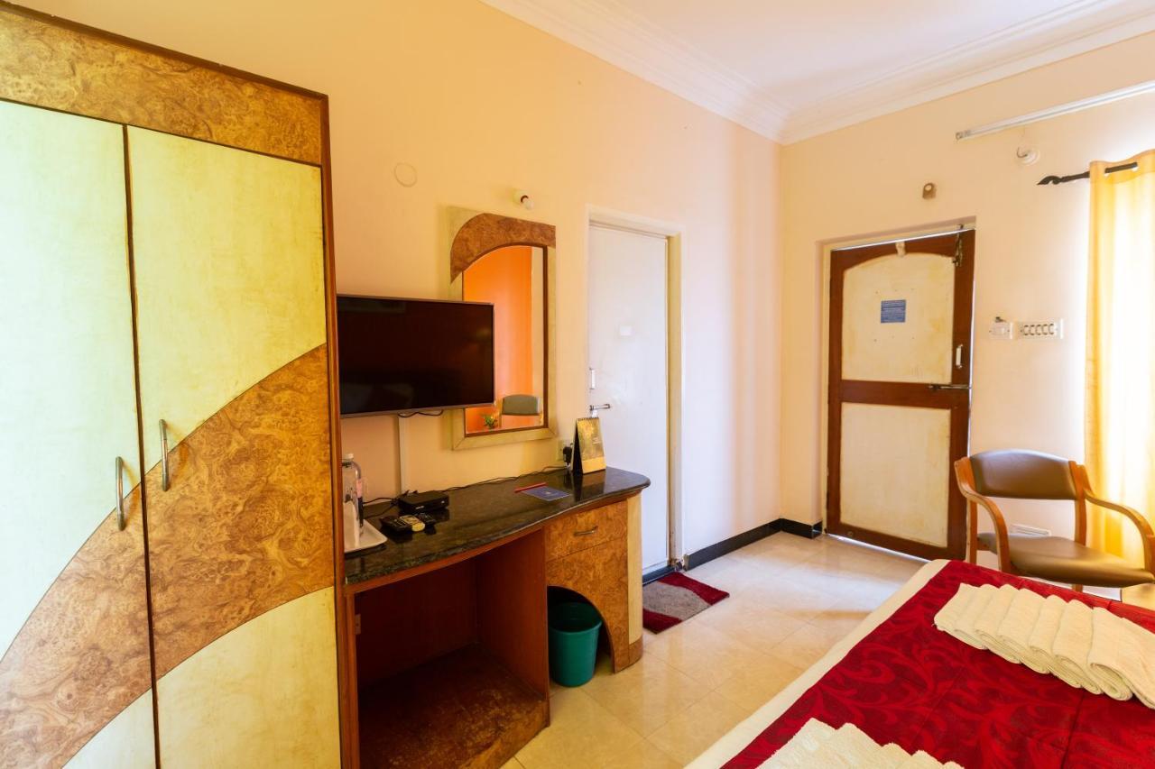 Kstdc Hotel Mayura Bhuvaneshwari Kamalapur Hampi Exteriér fotografie