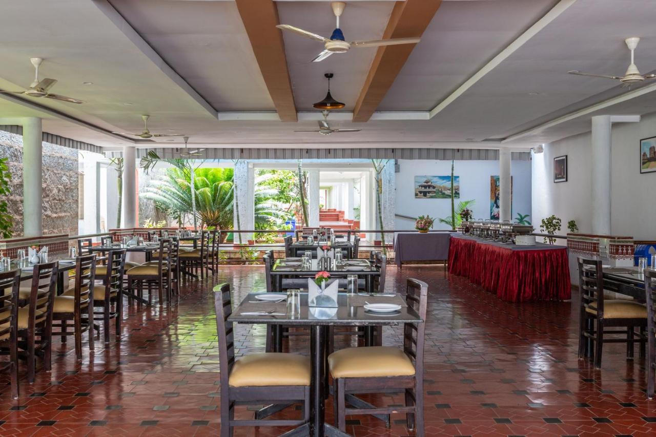 Kstdc Hotel Mayura Bhuvaneshwari Kamalapur Hampi Exteriér fotografie