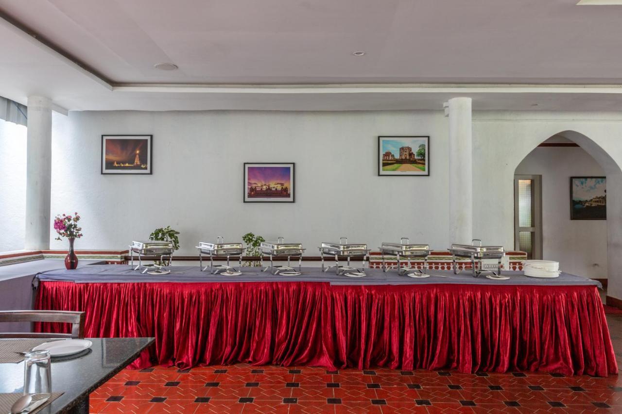 Kstdc Hotel Mayura Bhuvaneshwari Kamalapur Hampi Exteriér fotografie