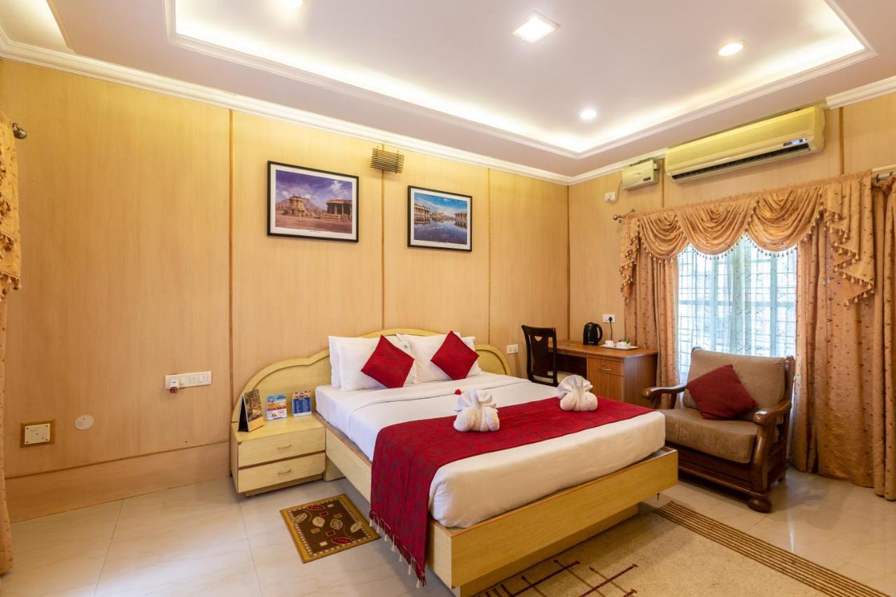 Kstdc Hotel Mayura Bhuvaneshwari Kamalapur Hampi Exteriér fotografie