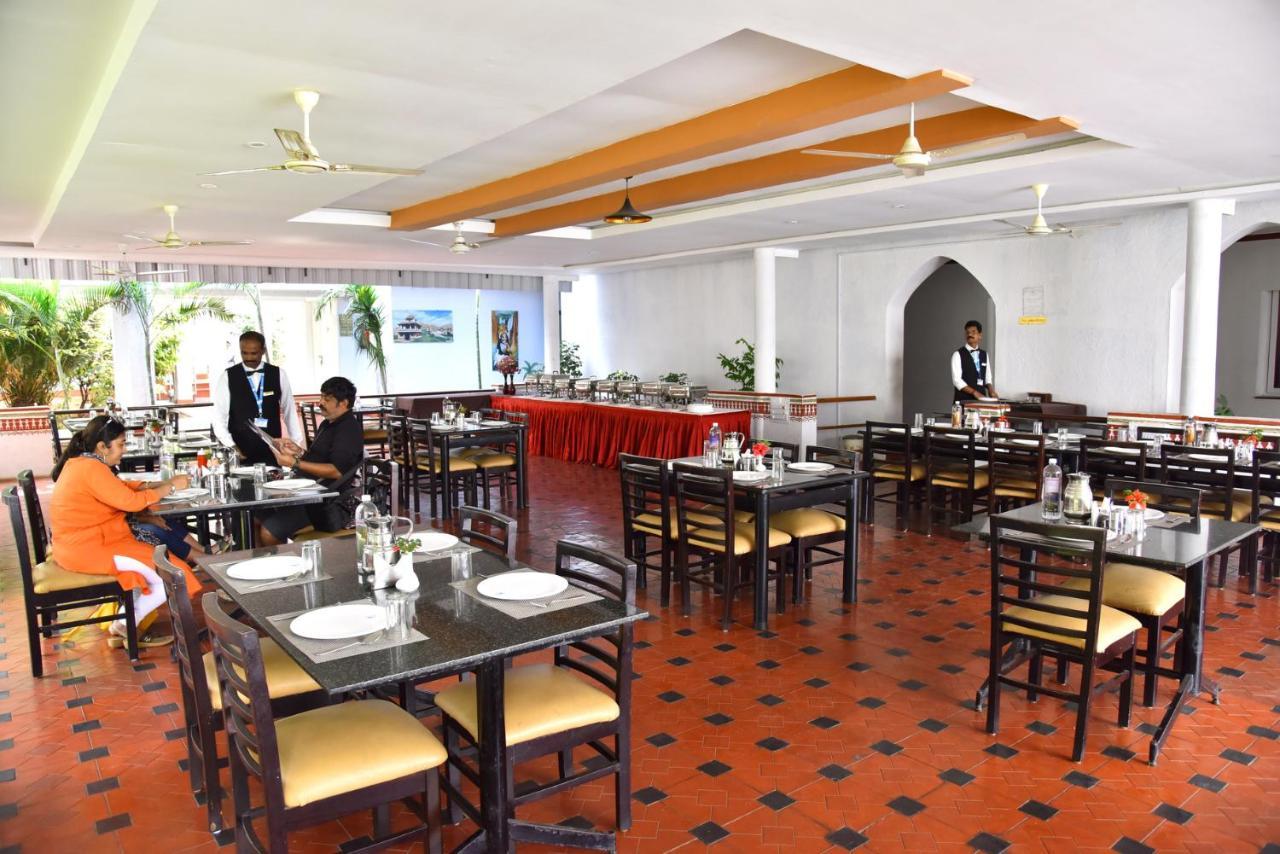 Kstdc Hotel Mayura Bhuvaneshwari Kamalapur Hampi Exteriér fotografie