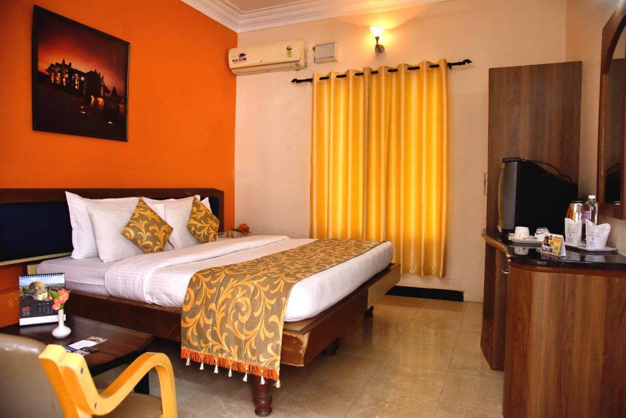Kstdc Hotel Mayura Bhuvaneshwari Kamalapur Hampi Exteriér fotografie